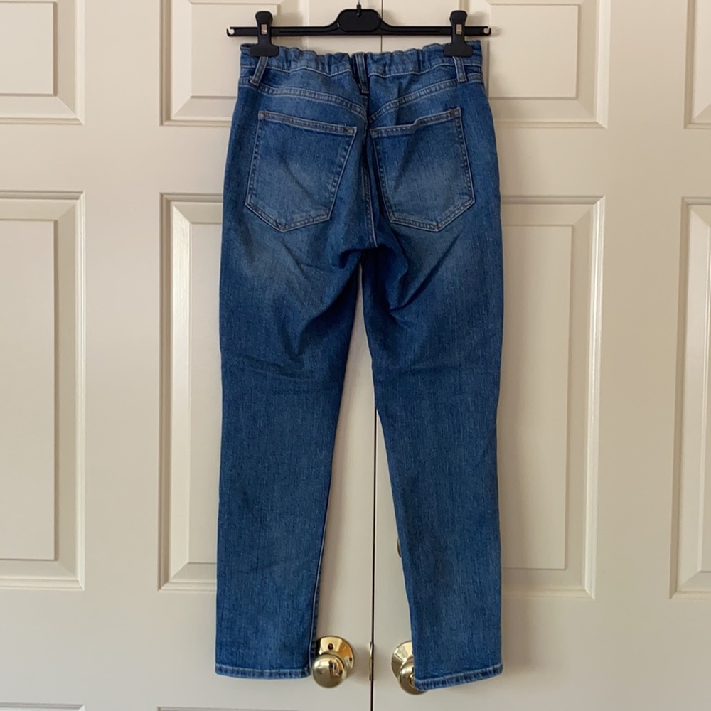 Distressed jeans - Picture 3 of 10